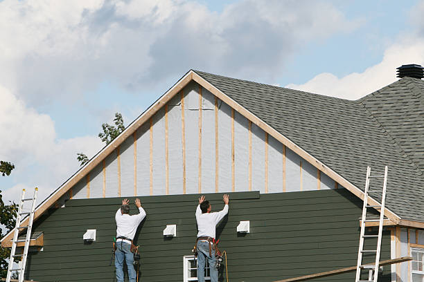 Professional Siding Installation technician working in Shiloh, OH
